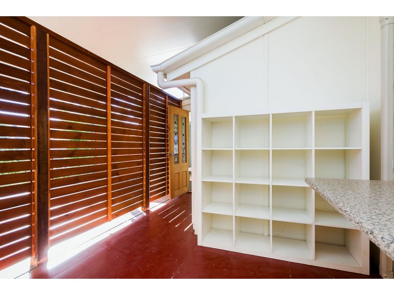 1077 Logan Road, Holland Park West QLD 4121