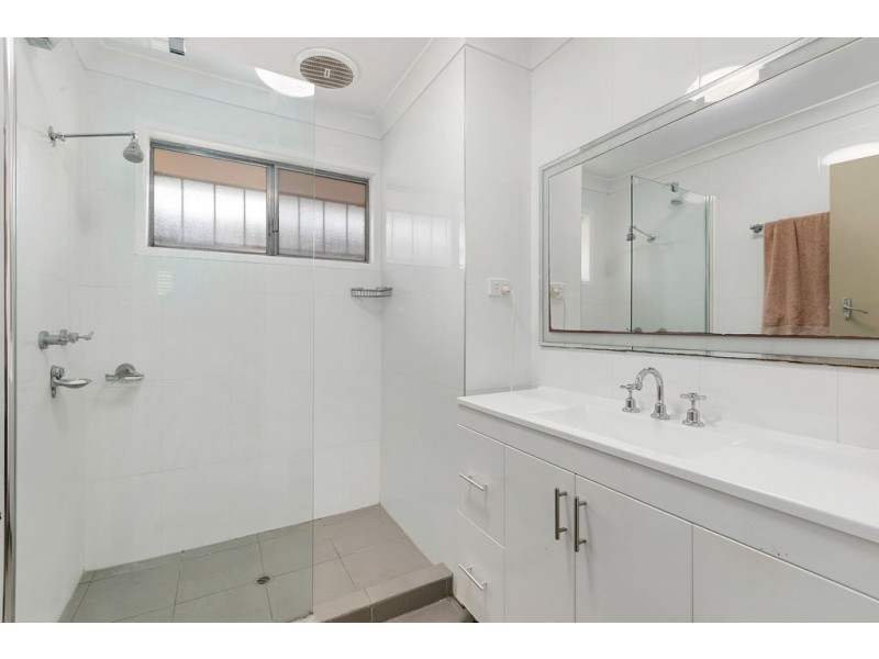 22 Arrunga Street, Coopers Plains QLD 4108