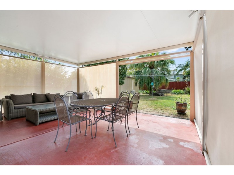 22 Arrunga Street, Coopers Plains QLD 4108