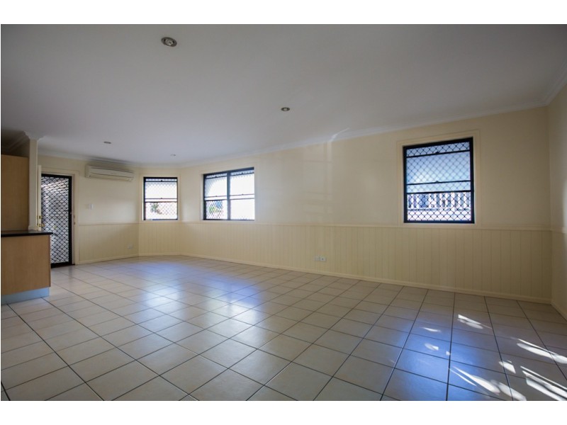 1/18 Caroline Street, Annerley QLD 4103