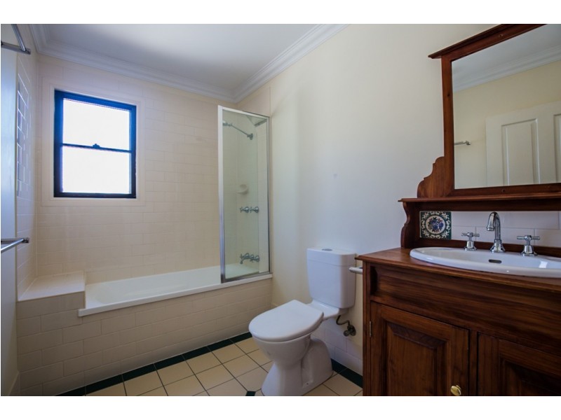 1/18 Caroline Street, Annerley QLD 4103