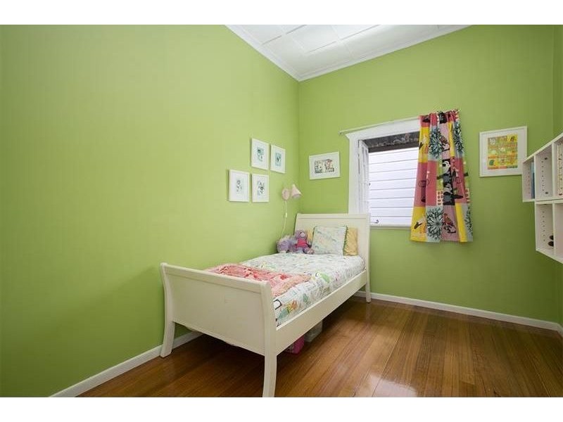 6 Ashby Street, Fairfield QLD 4103