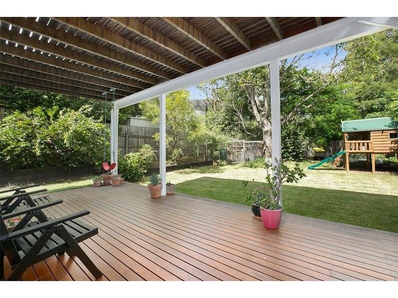 6 Ashby Street, Fairfield QLD 4103