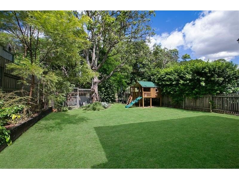 6 Ashby Street, Fairfield QLD 4103