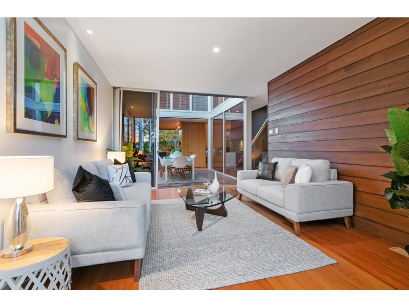 124 Brisbane Corso, Fairfield QLD 4103