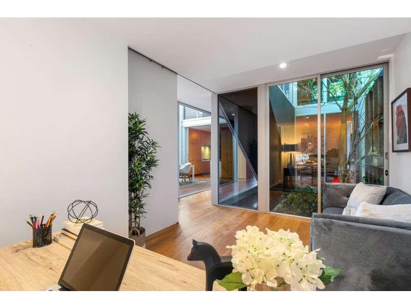 124 Brisbane Corso, Fairfield QLD 4103