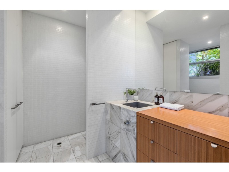 124 Brisbane Corso, Fairfield QLD 4103