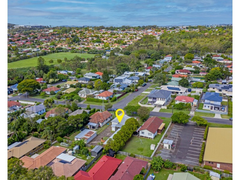 11 Beechcroft Street, Coopers Plains QLD 4108