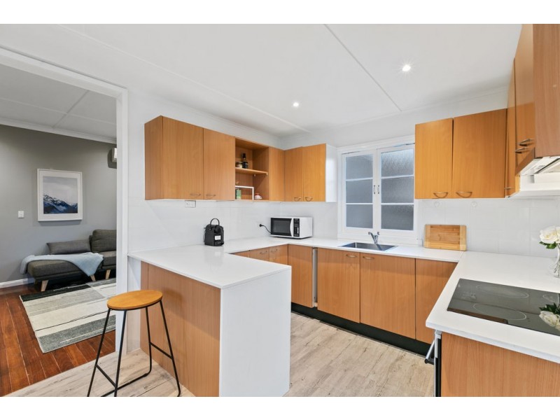 65 Nyleta Street, Coopers Plains QLD 4108