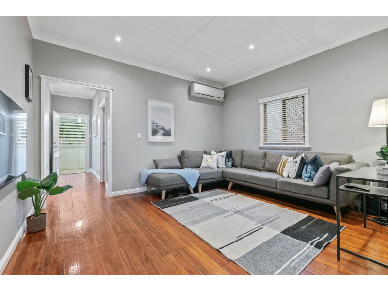 65 Nyleta Street, Coopers Plains QLD 4108