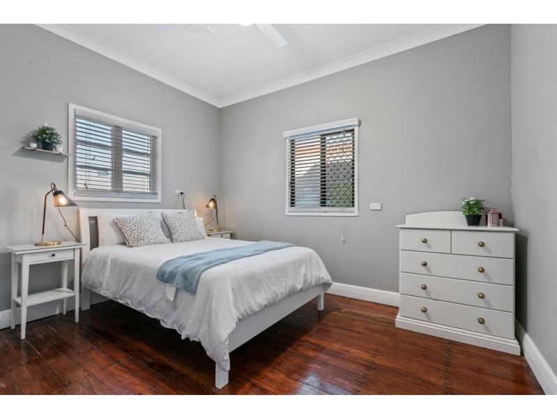 65 Nyleta Street, Coopers Plains QLD 4108