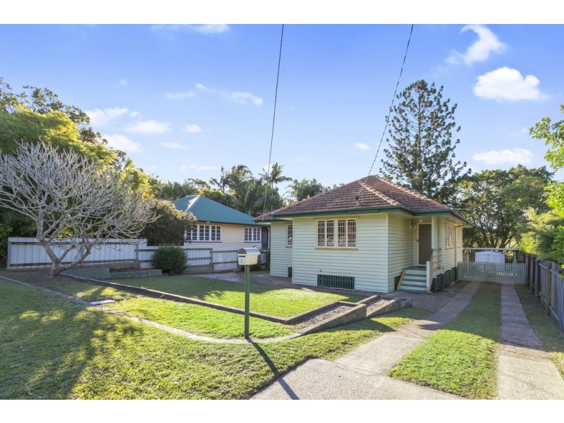 18 Upwood Street, Coopers Plains QLD 4108
