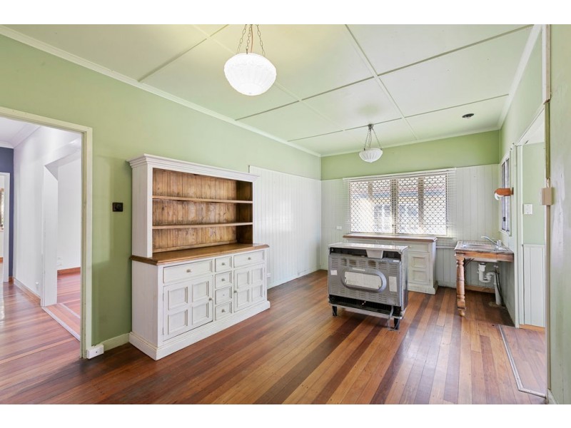 15 Vereker Street, Coopers Plains QLD 4108