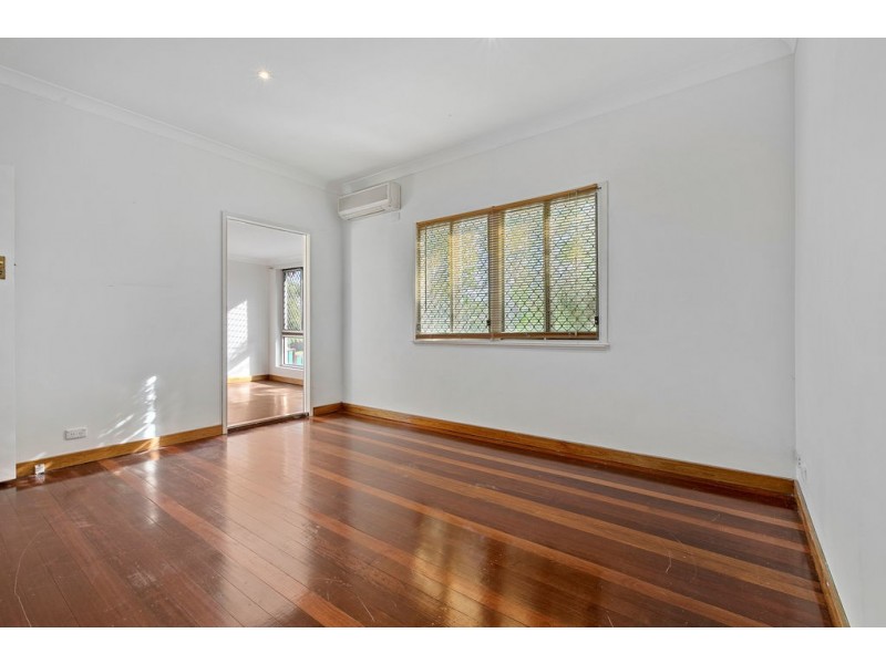 15 Vereker Street, Coopers Plains QLD 4108