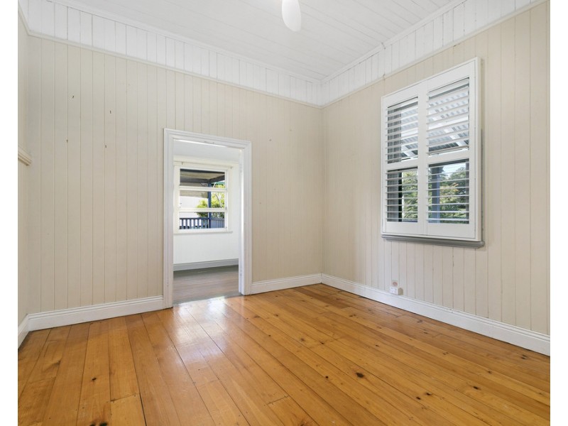 97 Villa Street, Annerley QLD 4103