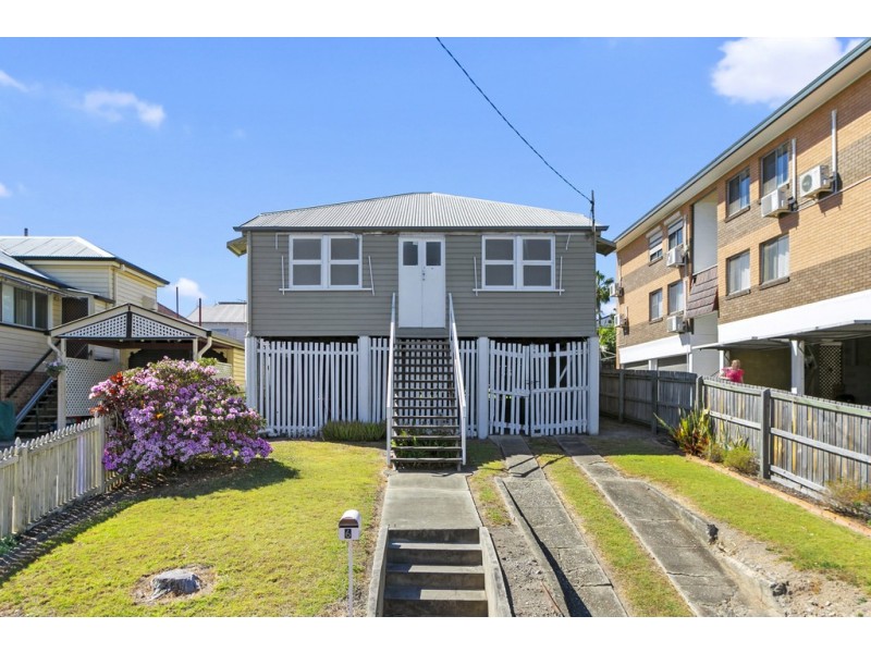 6 Cross Street, Fairfield QLD 4103