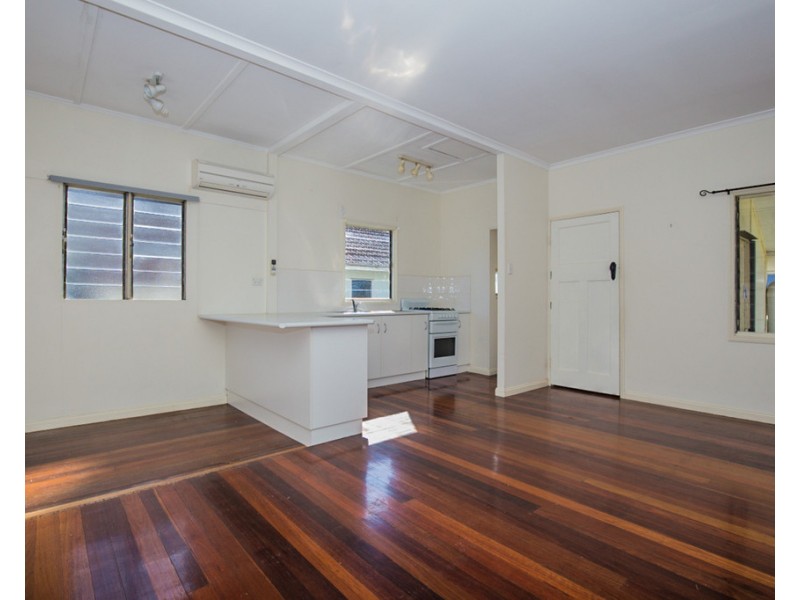 14 Robinson Street, Moorooka QLD 4105