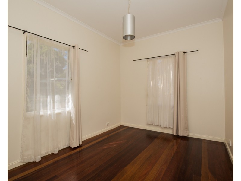 14 Robinson Street, Moorooka QLD 4105