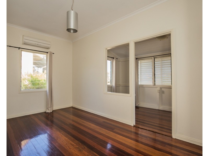 14 Robinson Street, Moorooka QLD 4105