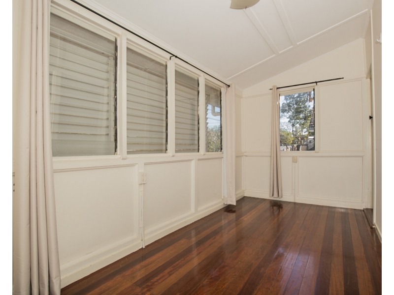 14 Robinson Street, Moorooka QLD 4105