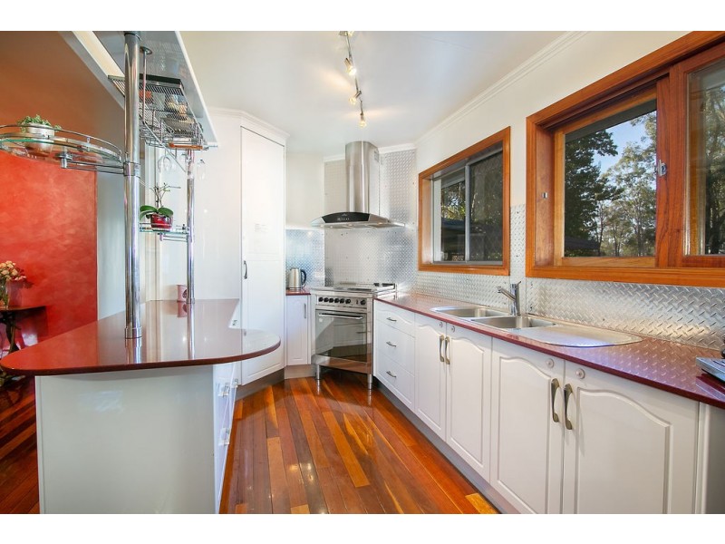 443 Brisbane Valley Highway, Pine Mountain QLD 4306