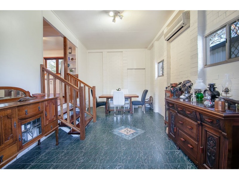 443 Brisbane Valley Highway, Pine Mountain QLD 4306