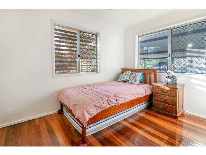443 Brisbane Valley Highway, Pine Mountain QLD 4306