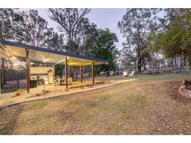 443 Brisbane Valley Highway, Pine Mountain QLD 4306