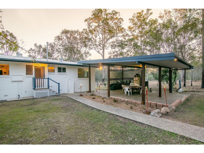 443 Brisbane Valley Highway, Pine Mountain QLD 4306