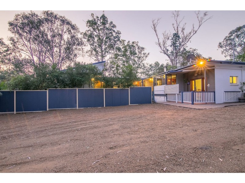 443 Brisbane Valley Highway, Pine Mountain QLD 4306