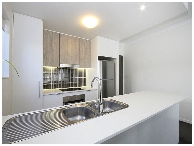 29/66 Waldheim Street, Annerley QLD 4103