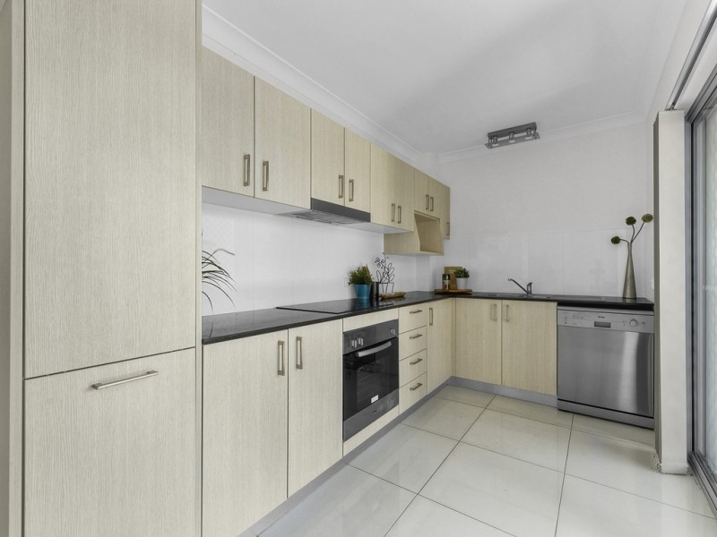 2/57 Franklin Street, Annerley QLD 4103