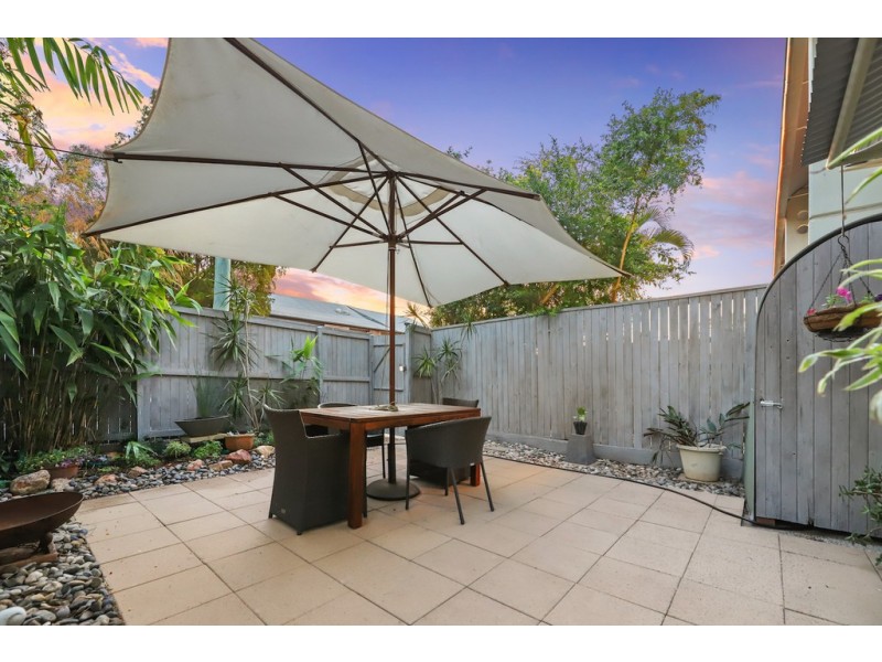 7/27 Brassey Street, Fairfield QLD 4103