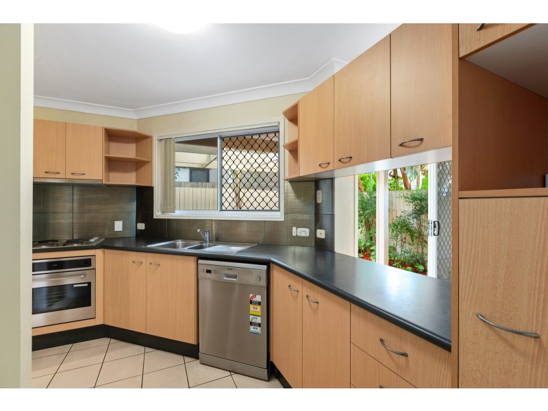 1/117 Ekibin Road, Annerley QLD 4103