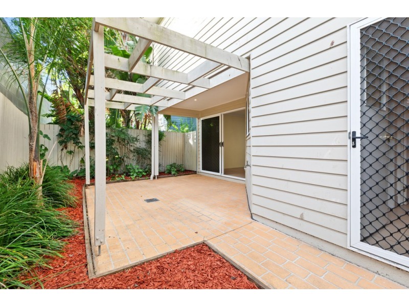 1/117 Ekibin Road, Annerley QLD 4103