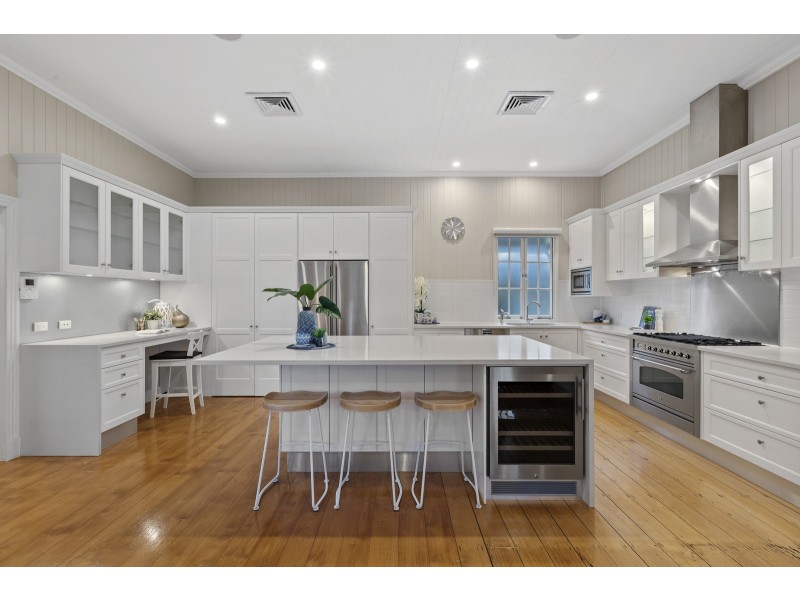 95 Ferndale Street, Annerley QLD 4103