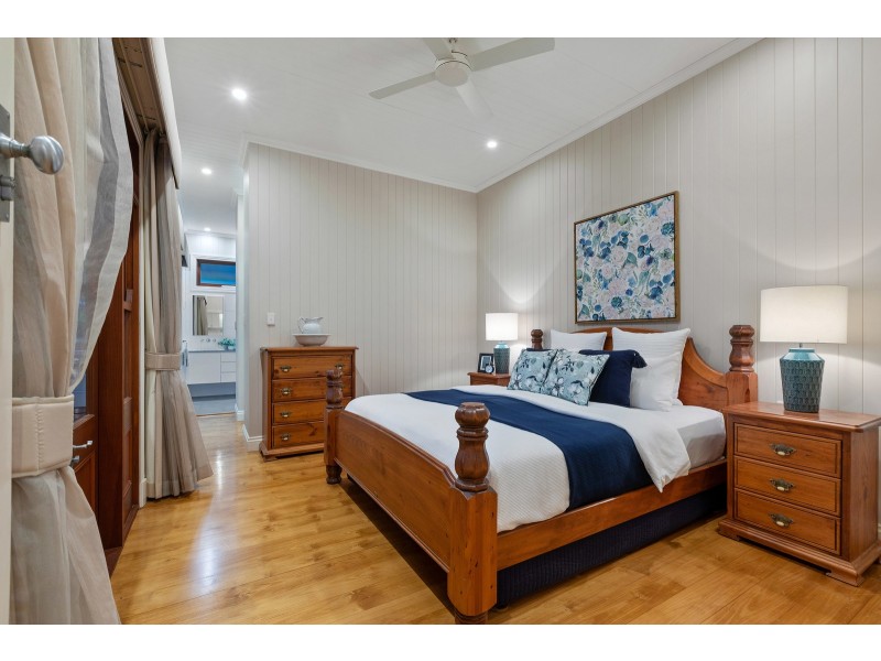 95 Ferndale Street, Annerley QLD 4103