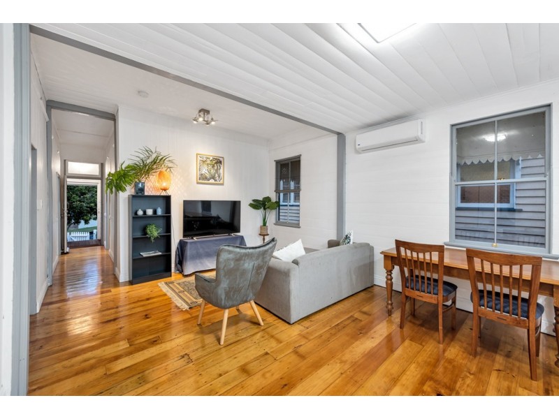 35 Caroline Street, Annerley QLD 4103