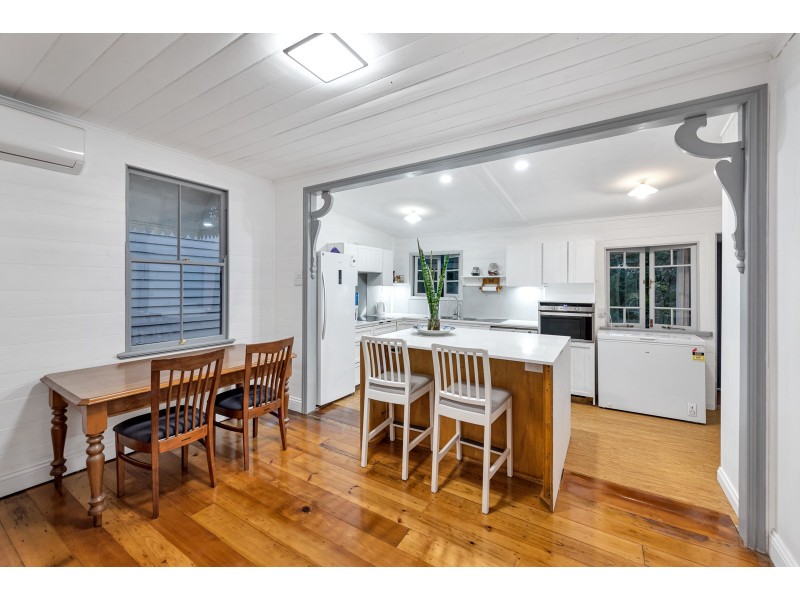 35 Caroline Street, Annerley QLD 4103