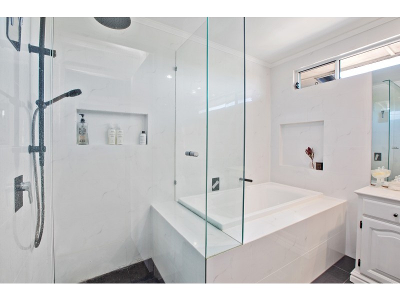 96 Elizabeth Street, Acacia Ridge QLD 4110