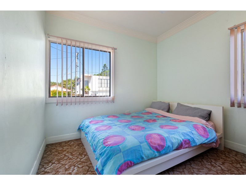 24 Thornycroft Street, Tarragindi QLD 4121