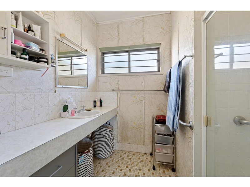 24 Thornycroft Street, Tarragindi QLD 4121