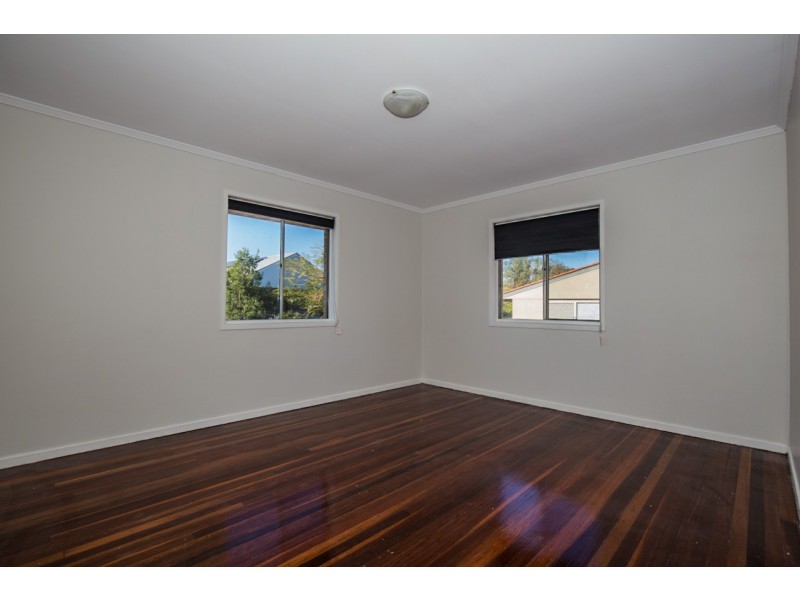 8 Ware Street, Annerley QLD 4103