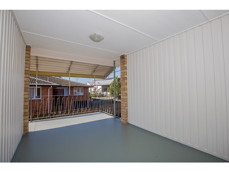 8 Ware Street, Annerley QLD 4103