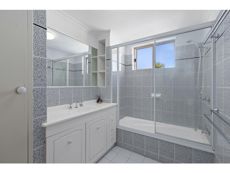 4/50 Wilkie Street, Yeerongpilly QLD 4105