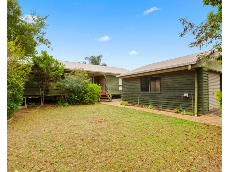 14 Nyleta Street, Coopers Plains QLD 4108