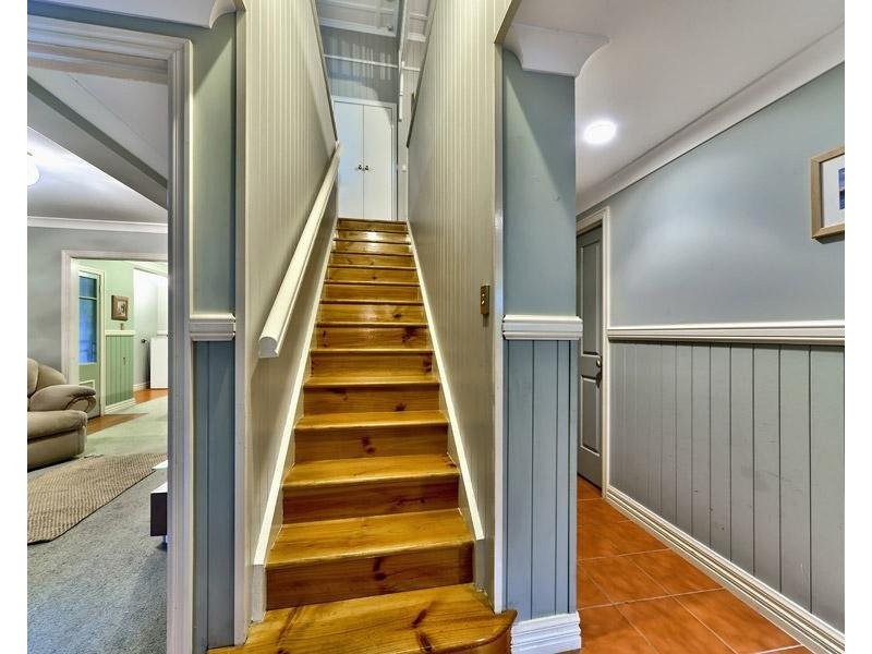 19 Laurier Street, Annerley QLD 4103