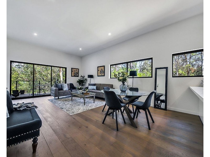 2/110 Nicholson Street, Greenslopes QLD 4120