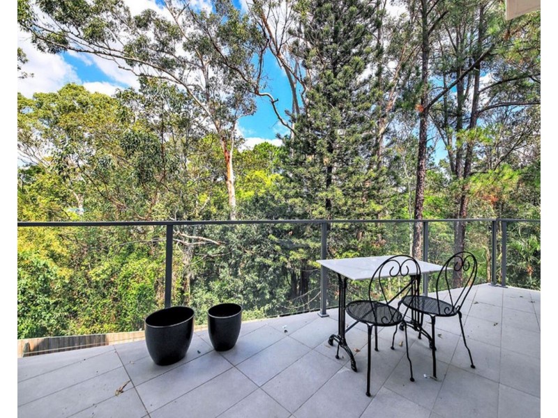 2/110 Nicholson Street, Greenslopes QLD 4120