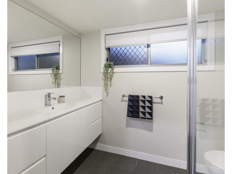 13/15 Bland Street, Coopers Plains QLD 4108